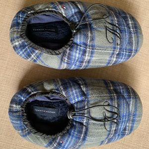 Tommy Hilfiger Slippers Women Size 6.5-8.5